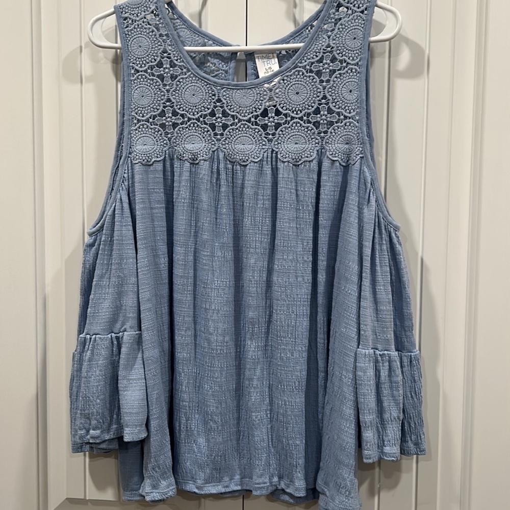 Time and Tru Blue Sleeveless Blouse - Picture 2 of 9